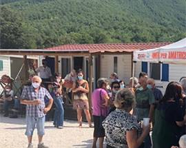 SISMA : CASETTE MOBILI DELL’AQUILA DONATE A FRAZIONE DI AMATRICE
