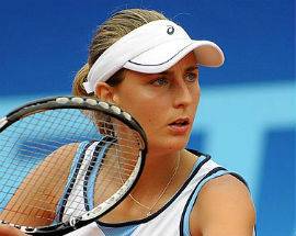 L’EX TENNISTA MARA SANTANGELO PRESENTA IL SUO LIBRO ”MATCH POINT” A CHIETI