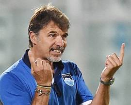 CALCIO: SERIE B, PESCARA PERDE ANCORA, E’ ULTIMO BARONI IN BILICO, PILLON O LIVERANI SE SI ESONERA