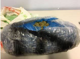 CHIETI: CONTROLLI POLIZIA, RITIRO PATENTI E DROGA SEQUESTRATA