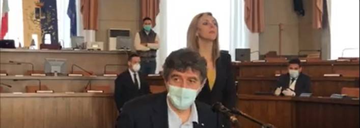 VIRUS: I POSITIVI IN ABRUZZO SALGONO A 347, ‘C’E’ RISCHIO DI NON DARE ASSISTENZA A TUTTI’