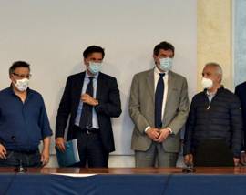 BUSSI: MINISTRO PROCEDE CON REVOCA GARA  MARSILIO GLI SCRIVE ‘ATTO SLEALE E DANNOSO’