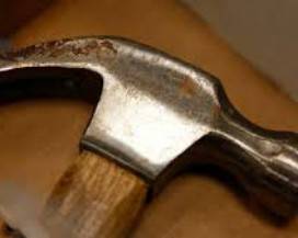 AGGRESSIONE A COLPI DI MARTELLO,CHIESTO RINVIO A GIUDIZIO