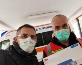 CORONAVIRUS, GUARDIAGRELE: OSPEDALE SENZA MASCHERINE, LE CONSEGNA IL SINDACO