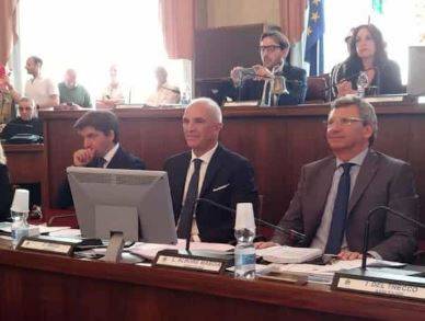 COMUNE PESCARA: PRIMO CONSIGLIO, MASCI SI PRESENTA CON MINI-GIUNTA SENZA LEGHISTI