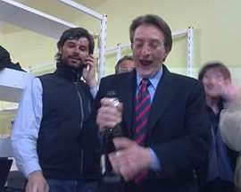 PRIMARIE L’AQUILA: CIALENTE FESTEGGIA, ”IO VOLUTO DALLA GENTE”