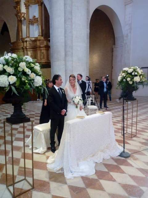 MATRIMONIO VIP ALL’AQUILA: SI’ TRA GIOIA ED EMOZIONI TRA COSTRUTTORE CUCCHIELLA E INFERMIERA MASSENZI
