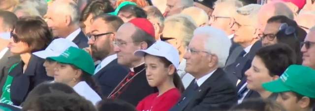 PRIMA CAMPANELLA: MATTARELLA A L’AQUILA, ”NELLA SCUOLA SIMBOLO DI RINASCITA”