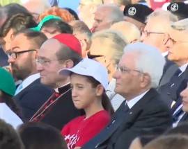 MATTARELLA A L’AQUILA: ”SIAMO NELLA SCUOLA SIMBOLO DELLA RINASCITA”