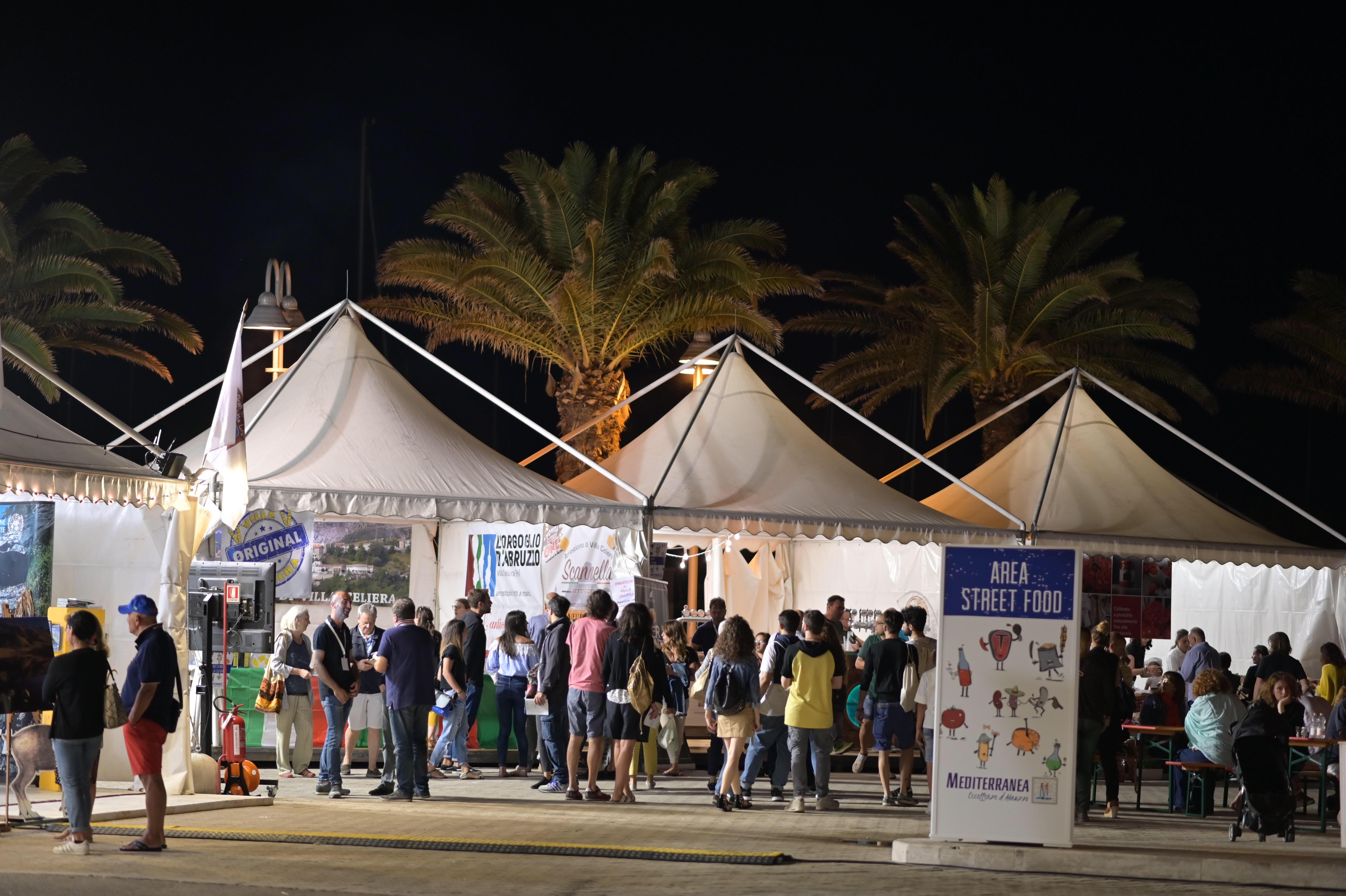 PESCARA, CHIUSURA DI ”MEDITERRANEA” CON LO SHOWMAN OLIVIERI