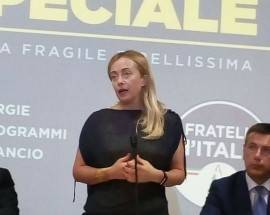 BALL: APPELLO MELONI, ”NON COMPRATE PIU’ LATTINE DA CHI LICENZIA A NATALE”