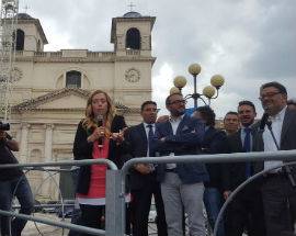 L’AQUILA: MELONI IN PIAZZA CON BIONDI, ”ACCELERARE RICOSTRUZIONE, NON C’E’ PARAGONE TRA 2009 E 2016”