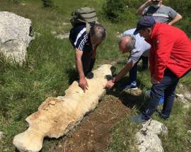 STRAORDINARIA SCOPERTA NEL PARCO NAZIONALE DELLA MAJELLA, RITROVATO MENHIR DEL NEOLITICO