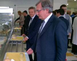 OSPEDALE AVEZZANO: INAUGURATA LA NUOVA MENSA, RESTYLING E PASTI A UN EURO