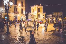 ENOGASTRONOMIA E ARTIGIANATO A CHILOMETRO ZERO, TORNA LA MAGIA DEI MERCATINI DI NATALE A PACENTRO