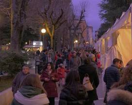 MERCATINI DI NATALE DI HARRY POTTER NEL WEEKEND, A L’AQUILA ”FUFFI” DA ADOTTARE E CROCCOCIALDA