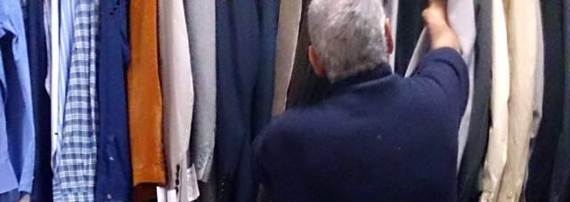 MERCATINI DELL’USATO: PER CRISI O MODA, ”CI SONO I POVERI E CHI CERCA LE HOGAN”