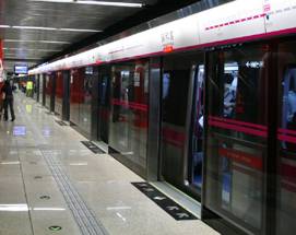 CINA: BIGLIETTO METRO PECHINO SI PAGA CON BOTTIGLIE DI PLASTICA