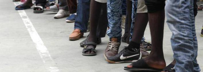 MIGRANTI: 5 POSITIVI AL COVID A VASTO, LEVATA SCUDI DEL CENTRODESTRA
