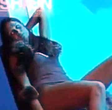 NICOLE MINETTI, POSE SEXY IN UNO SPOT TV DEL 2005: IL VIDEO