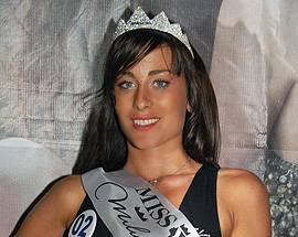 MISS ABRUZZO: LA BELLA CARLA SI IMPONE NELLA SUA PESCASSEROLI