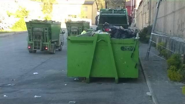 L’AQUILA: LA SEGNALAZIONE, ”ASM ABBANDONA RIFIUTI IN VIA LANCIANO”