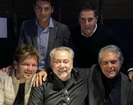 L’AGENTE DEI VIP LELE MORA A PESCARA: CENA TRA AMICI AL MEGA’