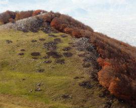 MONTE MORRONE, TORNA L’INCUBO DEL 2017: VASTO INCENDIO CAUSATO DA UN FULMINE