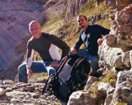GIOVANI MORTI SUL GRAN SASSO: FAMILIARI DEVOLVONO OPERE DI BENE A SOCCORSO ALPINO