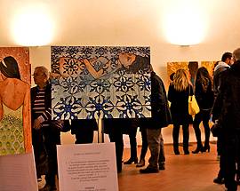 PITTURA: LA ”BABELE” DELLA COMUNICAZIONE DI OGGI, OPERE DELLA CHIARANZELLI A PALAZZO FIBBIONI