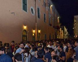 L’AQUILA: CHIUSURA LOCALI, DEROGA FINO ALLE 3, C’E’ ORDINANZA BIONDI