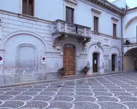 CASALINCONTRADA: SI DIMETTE L’ASSESSORE AI LAVORI PUBBLICI MARIO DI MEO