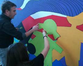 SISMA 2016: MAXI MURALES IN UNA SCUOLA MEDIA DI TERAMO PUNTA AL GUINNESS