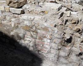 RIEMERGE LA MOSCUFO MEDIEVALE: MURO DI CINTA ALL’EX FRANTOIO