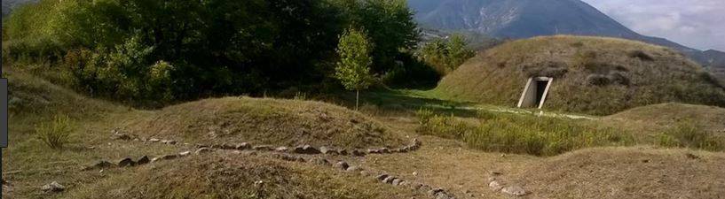 CAMPLI: CHIUSA PER LE FESTE LA NECROPOLI DI CAMPOVALANO, ESPLODE LA POLEMICA