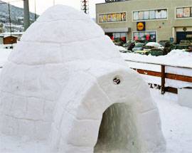 MALTEMPO: L’AQUILA, SPUNTA UN IGLOO IN CITTA’!