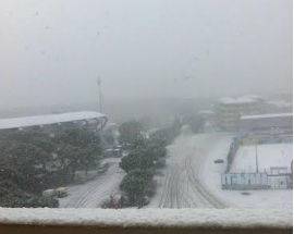 METEO: SOLE A L’AQUILA E NEVE SULLA COSTA, SCUOLE CHIUSE ANCHE DOMANI