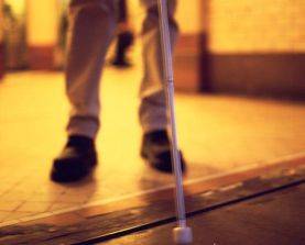 L’AQUILA: DISABILE DISPERATA, STRADA RIPIDISSIMA DAVANTI CASA