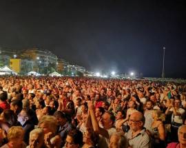 PESCARA: IN 300MILA ALLA NOTTE BIANCA ADRIATICO, ”LA PIU’ AFFOLLATA DI SEMPRE”