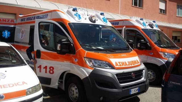 PERDE CONTROLLO DELL’AUTO E SI RIBALTA, MUORE 57ENNE