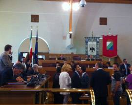 L’AQUILA: NUOVO CONSIGLIO, SUBITO POLEMICHE PER IL  PRESIDENTE
