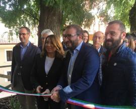 L’AQUILA: TAGLIO DEL NASTRO E NUOVO LOOK PER L’INFOPOINT ALLA FONTANA LUMINOSA