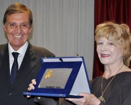 PREMIO SCANNO: RICONOSCIMENTI ALLA SCRITTRICE IRLANDESE EDNA O’BREIN E A FRANCESCO TOTTI