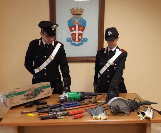 L’AQUILA: FURTI AD OFFICINE BAZZANO, DENUNCIATI 5 RUMENI RESIDENTI A TIVOLI