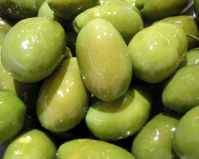 BOTULINO NELLE OLIVE ”BEL COLLE”: ALLARME IN TUTTA ITALIA