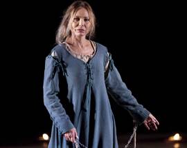 TEATRO: SPOLTORE ENSEMBLE, LA MUTI SUL PALCO ‘PROCESSO ALLA STREGA’, UN BUIO DA APPLAUSI