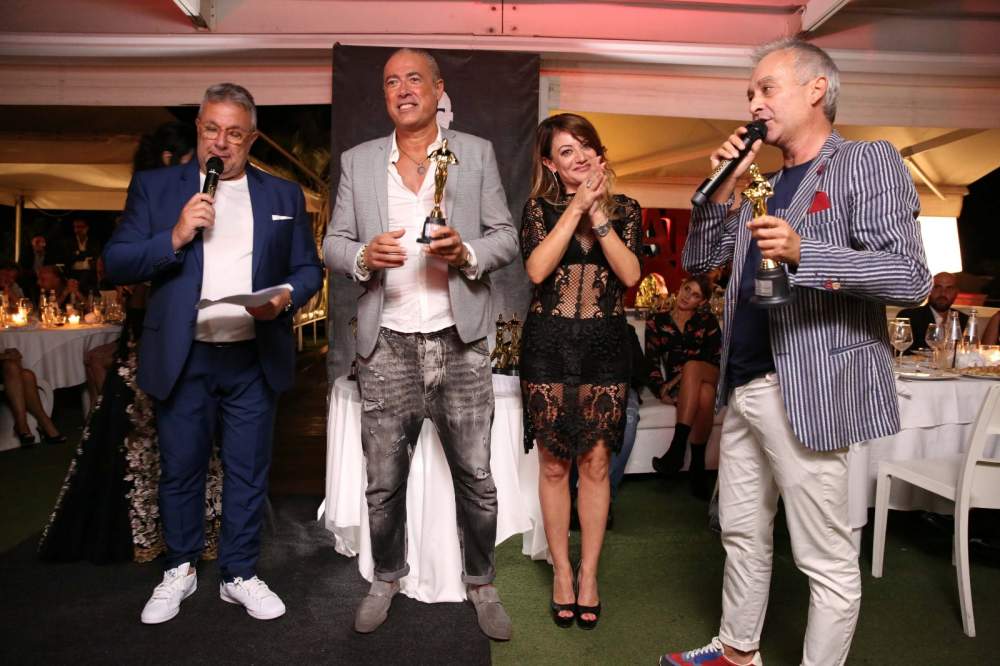 ALLA NOTTE DEGLI OSCAR DEI ”BAGNI ANDREA” STATUETTA PER DJ FRACASSI