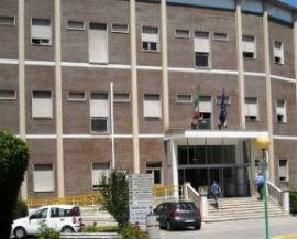 LEGNO CONFICCATO NELL’OCCHIO, UOMO SALVATO A LANCIANO