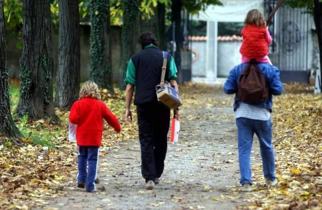 AQUILANO DISPERATO SI SFOGA SU FACEBOOK: ”NOI PADRI SEPARATI SENZA DIRITTI”