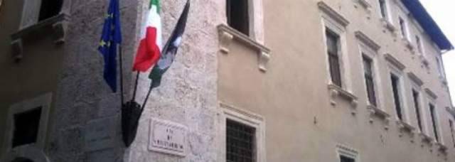CRISI COMUNE: BIONDI DISERTA VERTICE , OK A VERIFICA PROGRAMMA E RIMPASTO